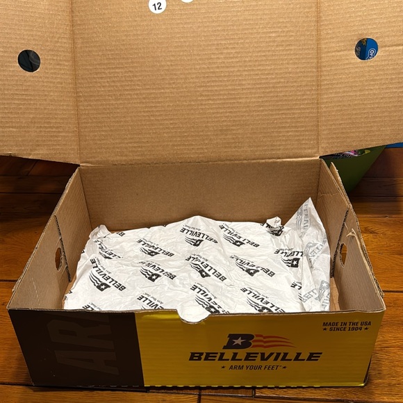 Belleville 330 DES ST Men’s 8” Desert Tan Hot Weather Steel Toe Flight Boot. - Picture 9 of 10